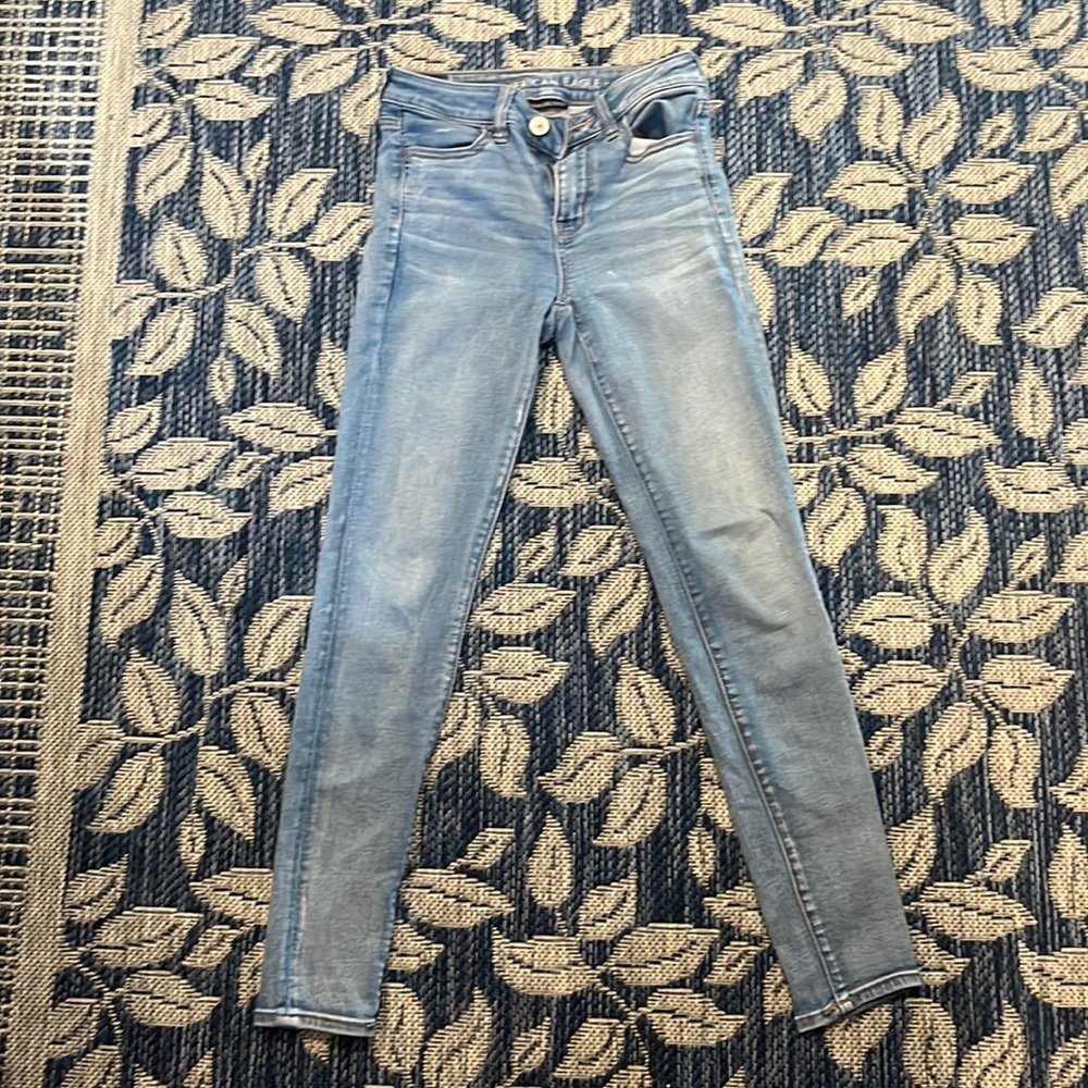 Brand: American Eagle Size: 4 Color: Light denim